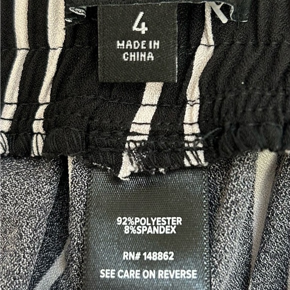Torrid/ NWT/ Black Stripe Tie Front Wide Leg Pant/ size 4 /STRIPE CREPE WIDE LEG - Picture 7 of 12